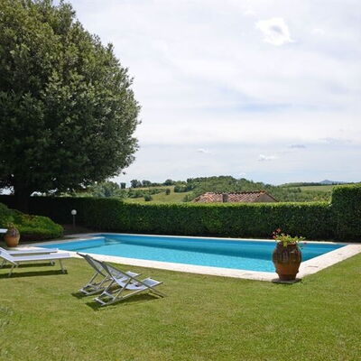 Villa Montalcinello In Siena, Private Pool: villa-montalcinello-chiusdino-villa-piscina