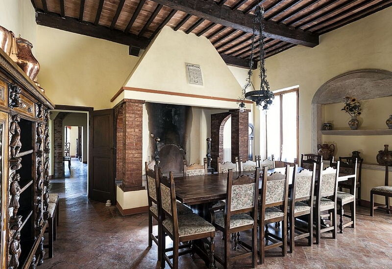 Villa Montalcinello In Siena, Private Pool: villa-montalcinello-chiusdino-villa-diningroom