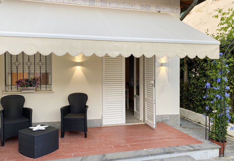 Casa Liliana Ac, Wifi, Forte Dei Marmi: Autumn, Garden, Main Entrance, Spring, Summer