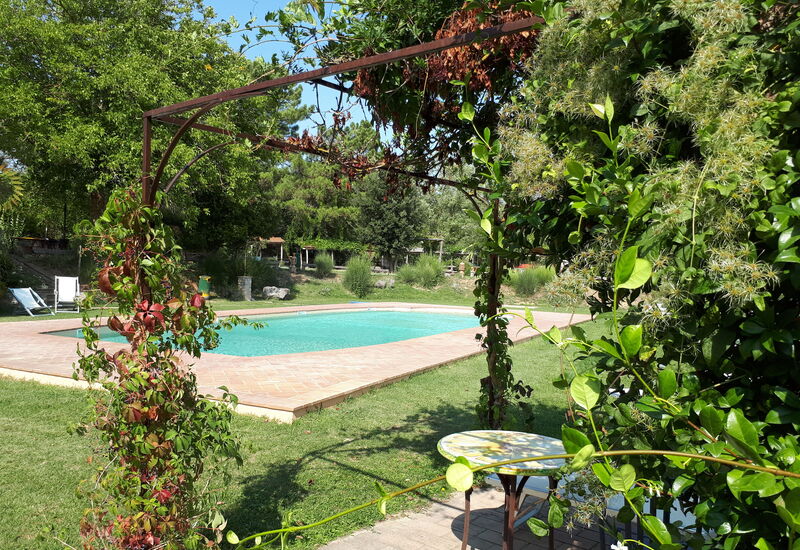 Borgo Santa Maria, Private Pool, Perugia: Autunno, Estate, Piscina, Primavera