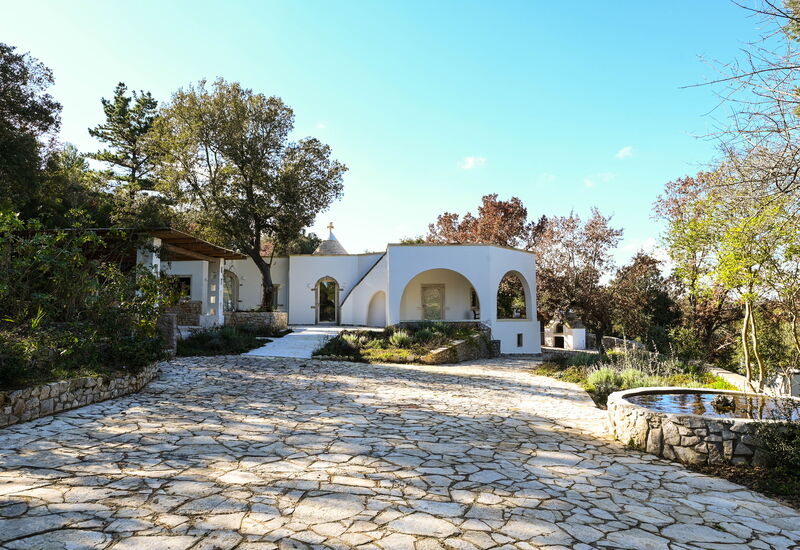 Villa Leonardo Luxury Locorotondo: Autumn, Main Entrance, Spring, Summer