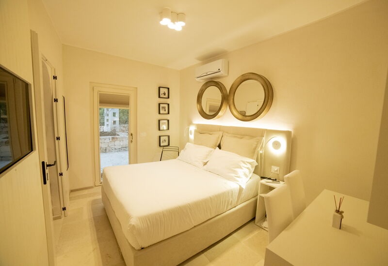 Villa Leonardo Luxury Locorotondo: Autumn, Bedroom, Spring, Summer