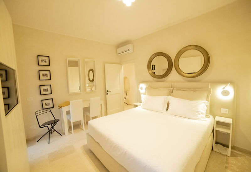 Villa Leonardo Luxury Locorotondo: Autumn, Bedroom, Spring, Summer