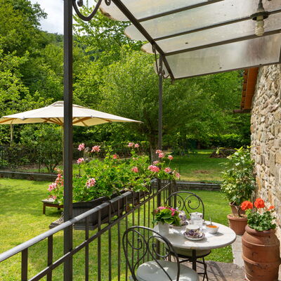 Villa La Fornace: Balcony / Terrace / Patio, Building Exterior, Outdoor