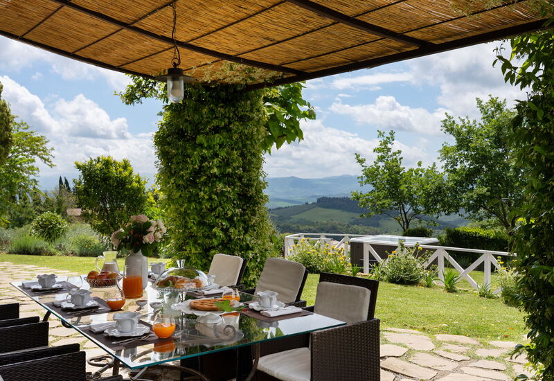Villa La Cerbaina: Außen, Draussen, Essen, Garten