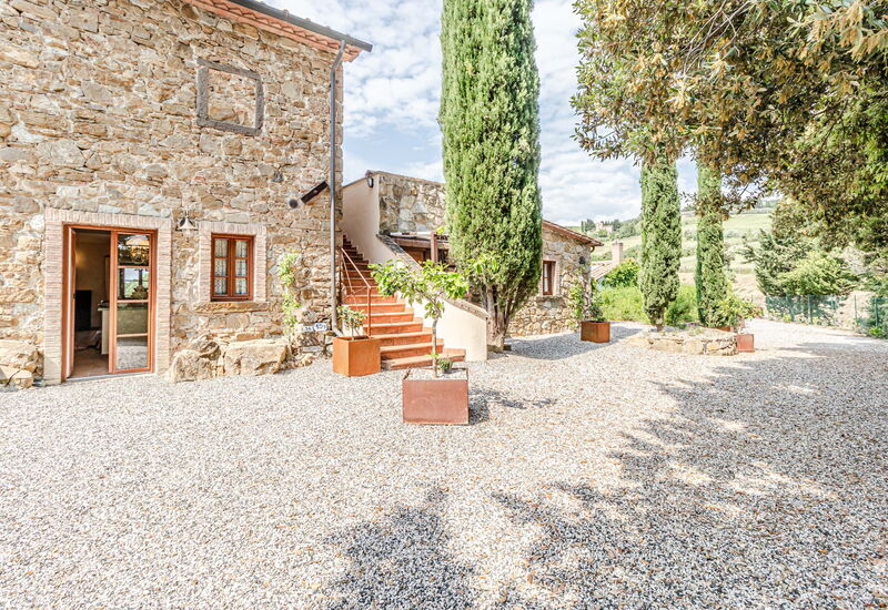 Villa La Cerbaina: Building Exterior, Main Entrance