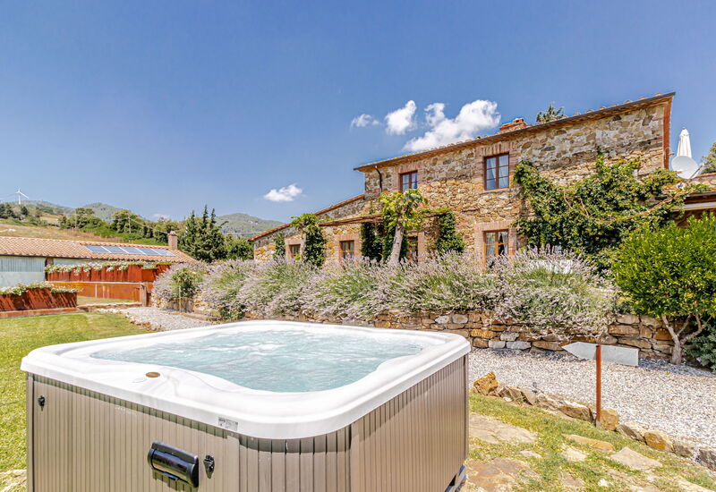 Villa La Cerbaina: Building Exterior, Hot Tub