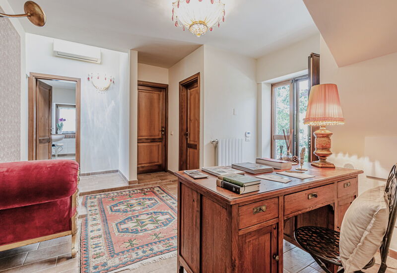 Villa La Cerbaina: Anderer Raum, Bad, Haupteingang