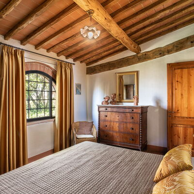 Agriturismo la Papessa - Unterkunft:&nbsp;Ibisco Ap. 2: agriturismo-la-papessa-chianti-san-donato-farmhouse-ibisco-bedroom