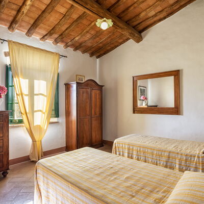 Agriturismo la Papessa - Unterkunft:&nbsp;Oleandro Ap. 9: agriturismo-la-papessa-chianti-san-donato-farmhouse-oleandro-bedroom
