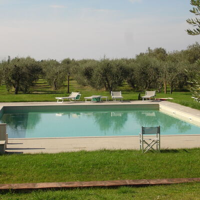 Agriturismo la Papessa: agriturismo-la-papessa-chianti-san-donato-farmhouse-pool