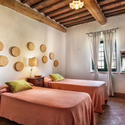 Agriturismo la Papessa - Unterkunft:&nbsp;Iride Ap. 3: agriturismo-la-papessa-chianti-san-donato-farmhouse-iride-bedroom