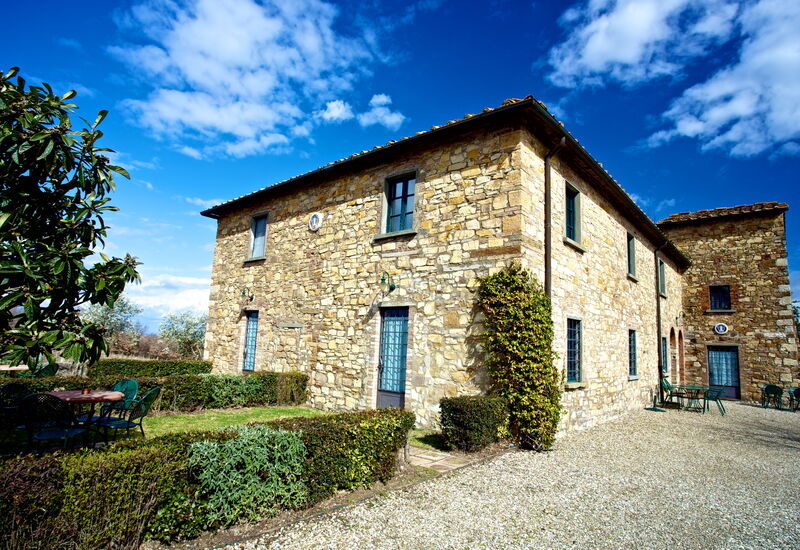 Agriturismo La Papessa: agriturismo-la-papessa-chianti-san-donato-farmhouse-fronthouse