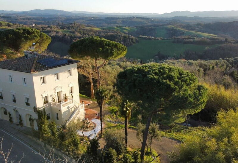 Villa Elisa: Building Exterior, Scenic View