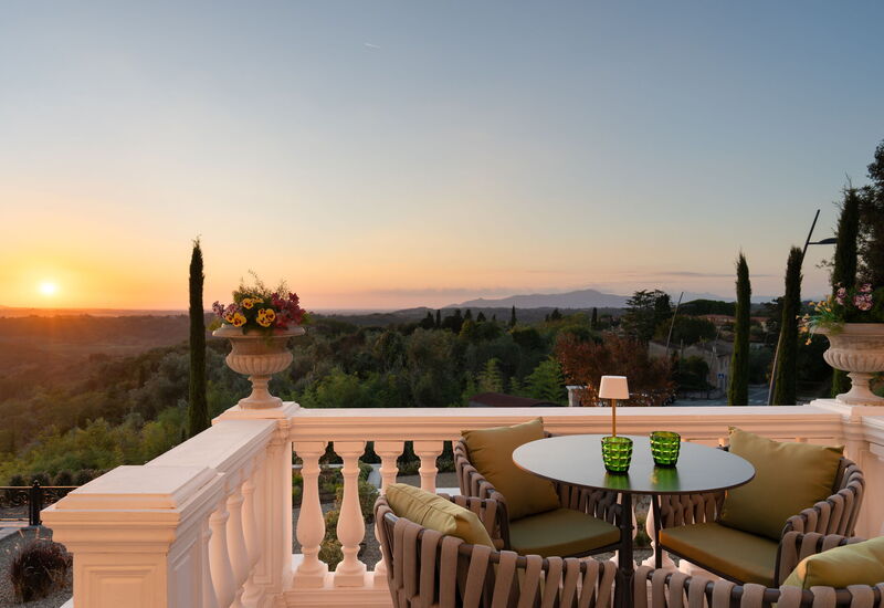 Villa Elisa: Ansichten, Außen, Balkon / Terrasse / Patio, Draussen, Sommer