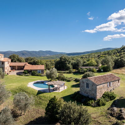 Il Gabbro, Luxury Experience: Autumn, Garden, Spring, Summer