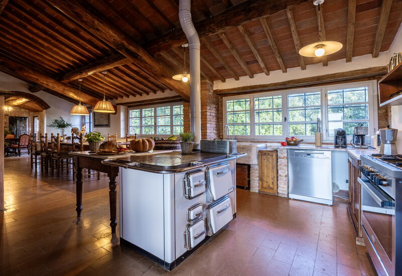 Il Gabbro, Luxury Experience: Autumn, Kitchen, Spring, Summer