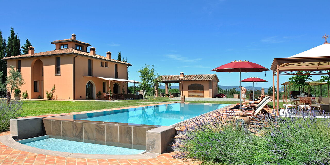 Villa Francesca: Außen, Garten, Schwimmbad