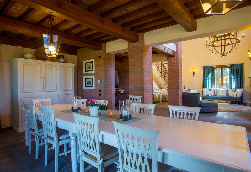 Villa Francesca: Dining Room, Living Room