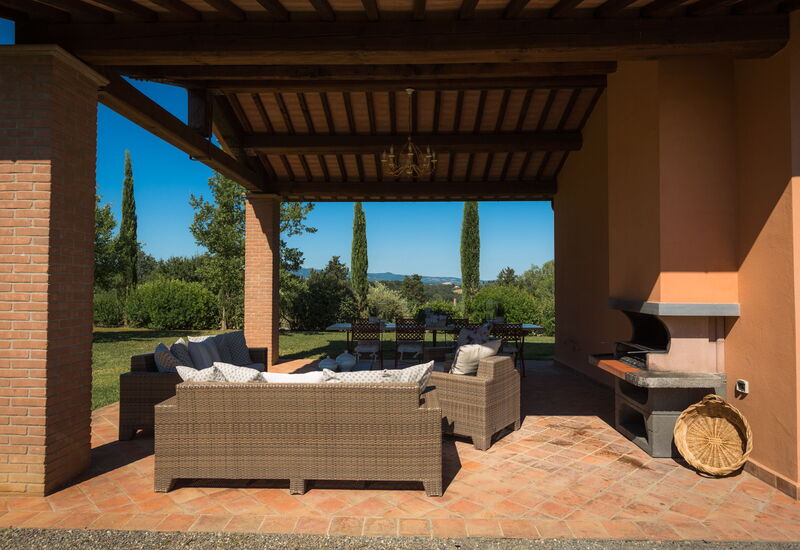 Villa Francesca: Balcony / Terrace / Patio, Building Exterior, Garden