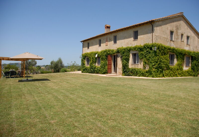 Podere San Giovanni: podere-san-giovanni-narni-terni-villa-external