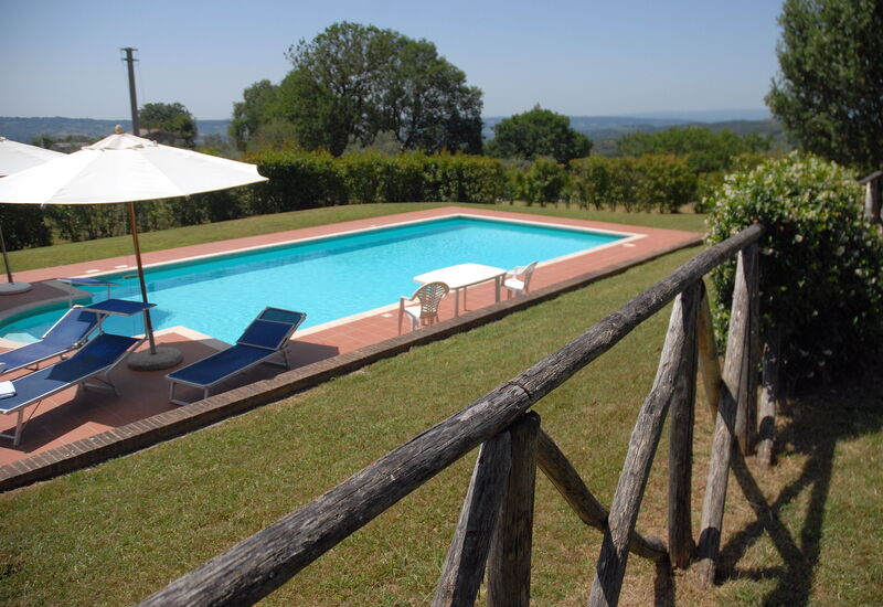 Podere San Giovanni: podere-san-giovanni-narni-terni-villa-pool