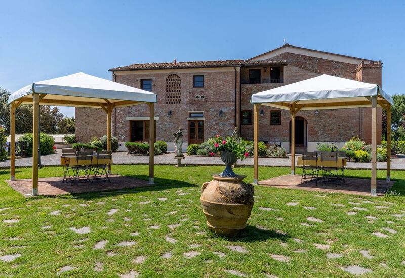 Villa Mandorli, Pool, Wifi, Peccioli: Autumn, Garden, Spring, Summer