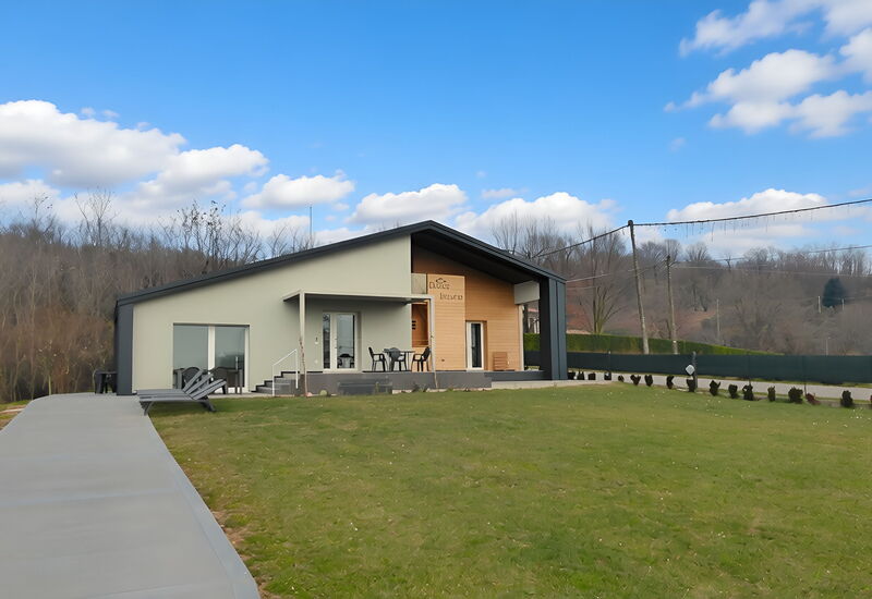 Villa Dolce Bosco with Pool, Valdobbiadene: Autumn, Garden, Spring, Summer