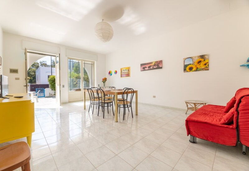 Villetta Bluette, Marina di Mancaversa: Autumn, Dining Room, Living Room, Spring, Summer, Winter