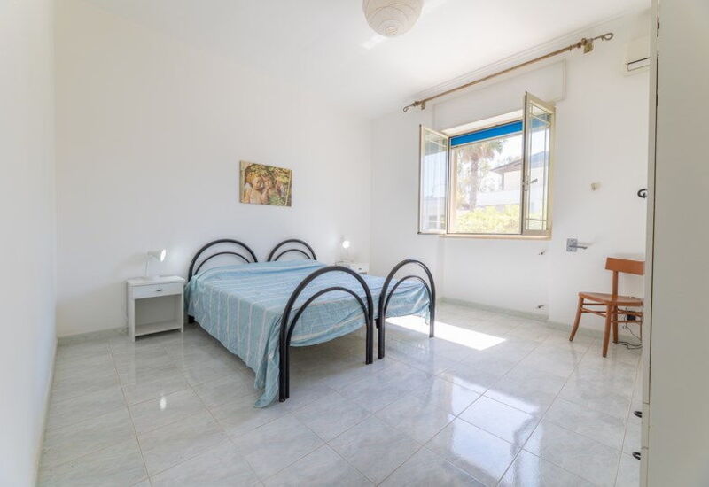 Villetta Bluette, Marina di Mancaversa: Autumn, Bedroom, Spring, Summer, Winter