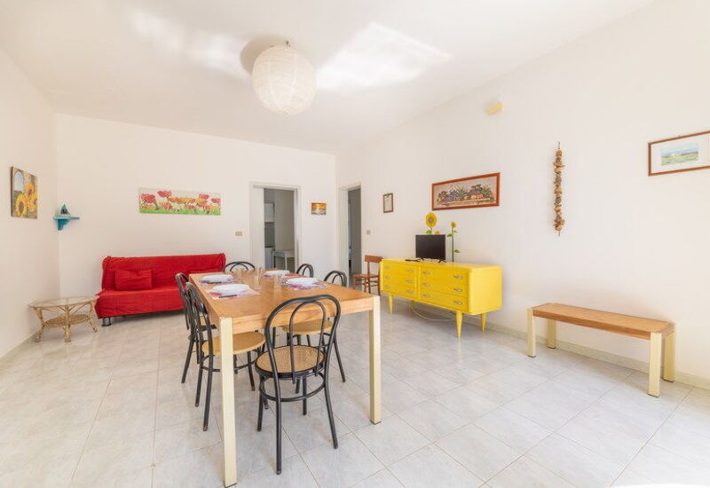 Villetta Bluette, Marina di Mancaversa: Autumn, Dining Room, Living Room, Spring, Summer, Winter