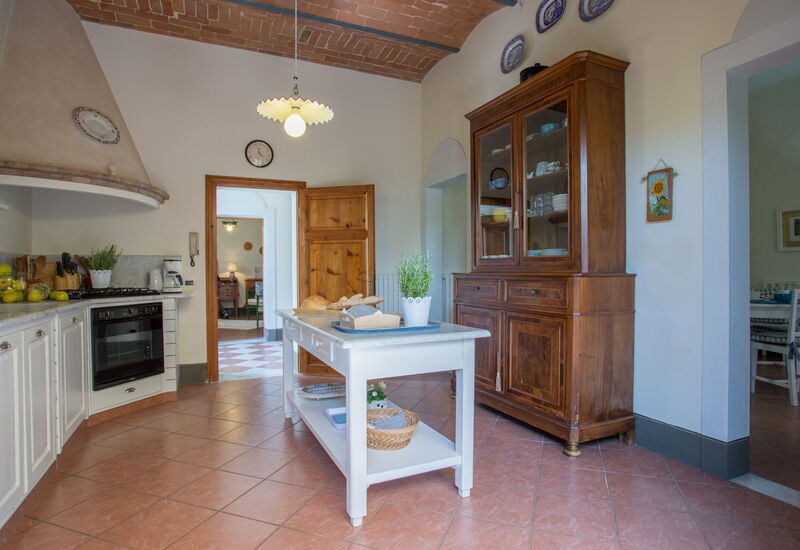 Villa Camelia: Altra Stanza, Cucina, Entrata Principale