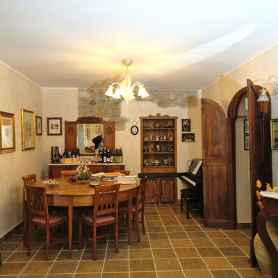 Villa Montepulciano Vineyard: Autumn, Living Room, Spring, Summer