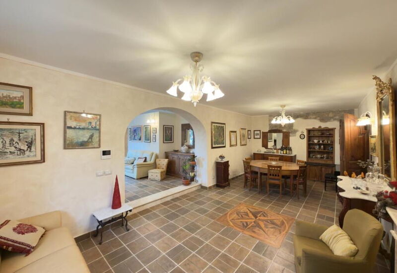 Villa Montepulciano Vineyard and Pool Retreat: Autumn, Living Room, Spring, Summer