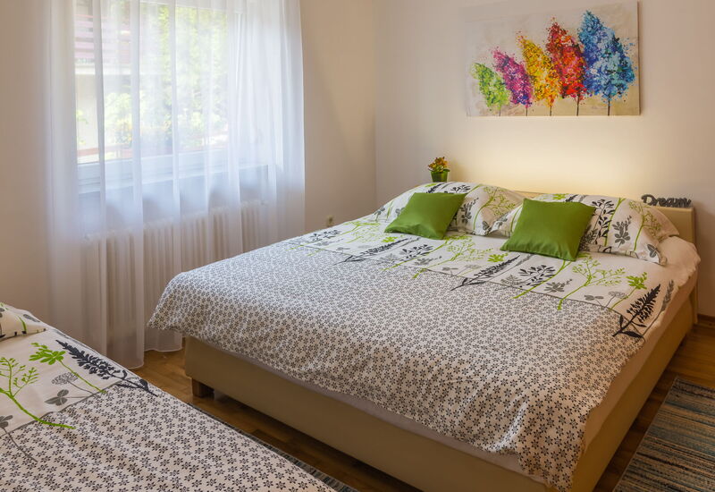 Holyday Home Midas: Autumn, Bedroom, Spring, Summer