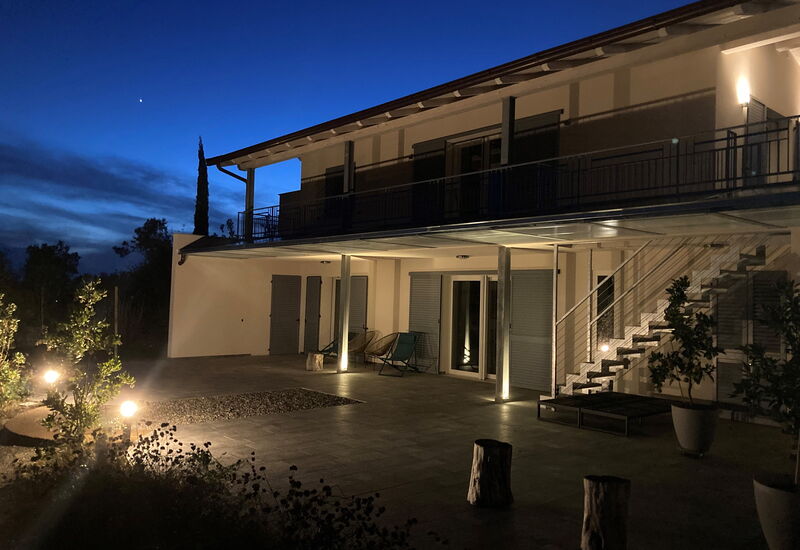 Villa Ombrone: all'aperto, Esterni