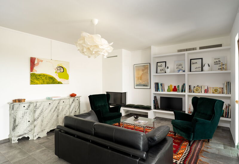 Villa Ombrone: Living Room