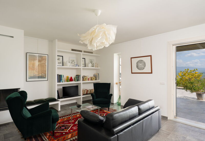 Villa Ombrone: Living Room
