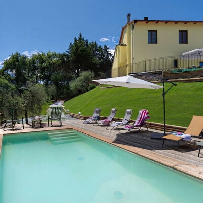 Villa i Fiori: Außen, Garten, Schwimmbad, Sommer