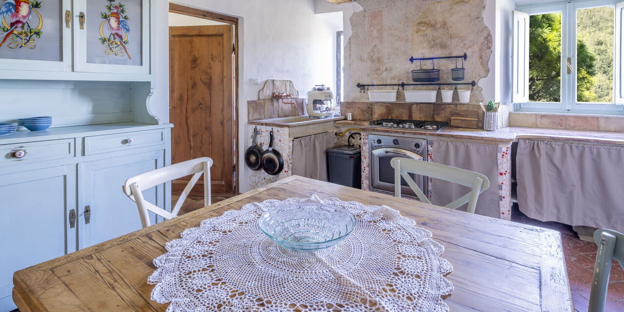 House in Sassa, Historic Tuscany Village, View: Frühling, Herbst, Küche, Sommer