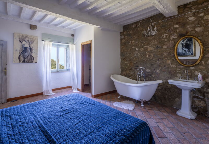 House in Sassa, Historic Tuscany Village, View: Autumn, Bedroom, Spring, Summer