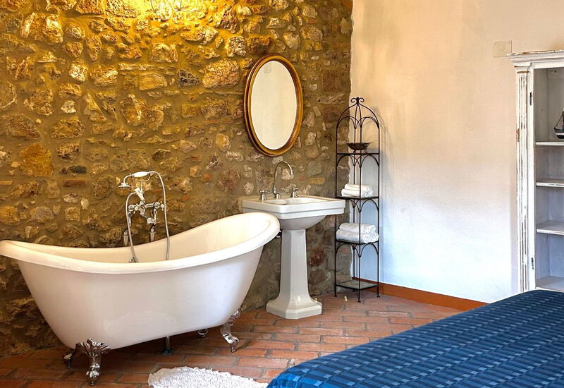 House in Sassa, Historic Tuscany Village, View: Frühling, Herbst, Schlafzimmer, Sommer