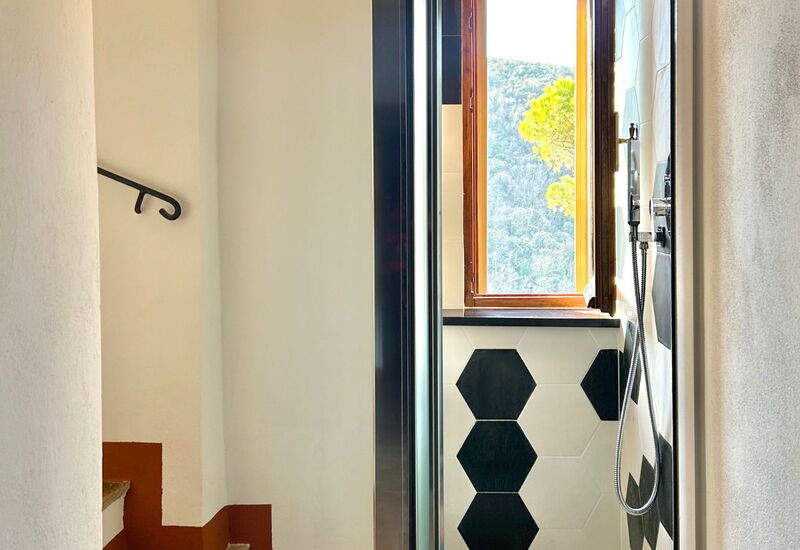 House in Sassa, Historic Tuscany Village, View: Bad, Frühling, Herbst, Sommer