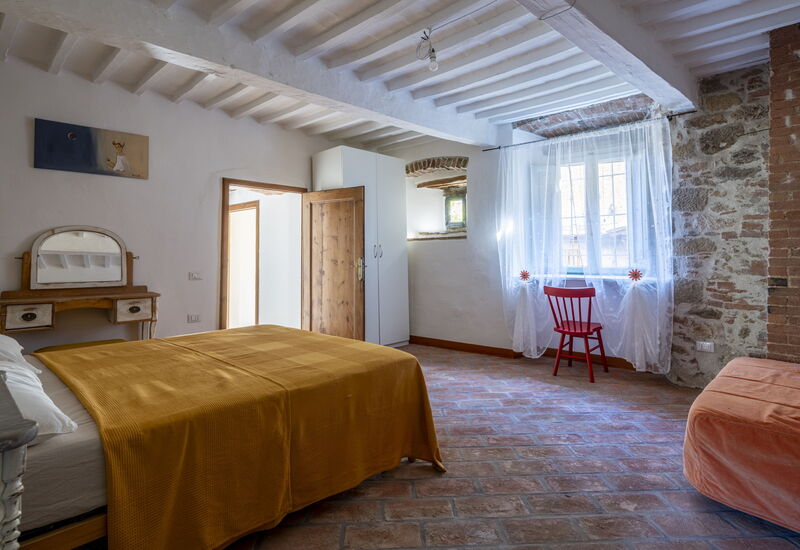 House in Sassa, Historic Tuscany Village, View: Autumn, Bedroom, Spring, Summer