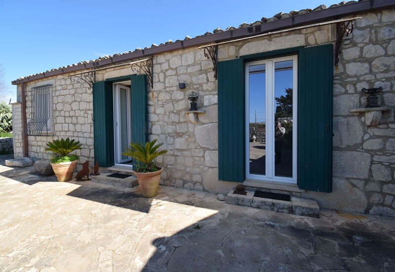 Villa Il Carato, Private Pool, Modica: Außen, Balkon / Terrasse / Patio, Draussen, Frühling, Herbst, Sommer, Winter