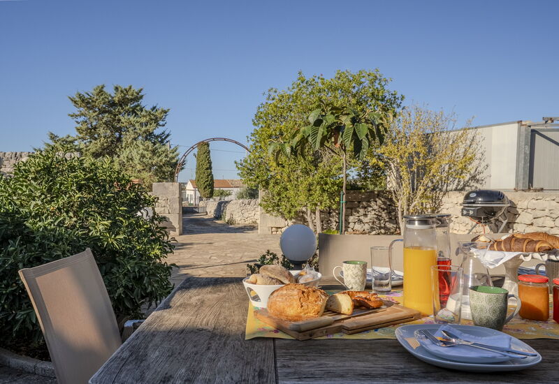 Villa Il Carato, Private Pool, Modica: Außen, Balkon / Terrasse / Patio, Draussen, Frühling, Herbst, Sommer, Winter