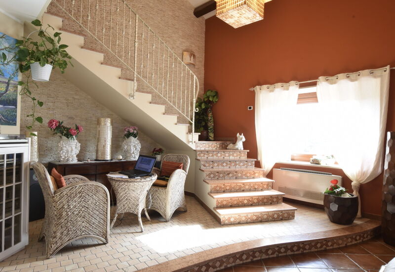 Villa Ina: Frühling, Haupteingang, Herbst, Sommer, Wohnzimmer