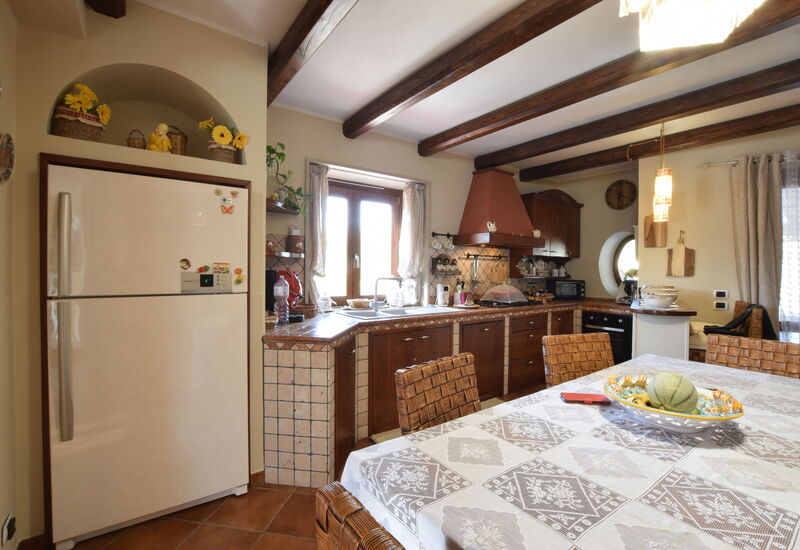 Villa Ina: Esszimmer, Frühling, Herbst, Küche, Sommer