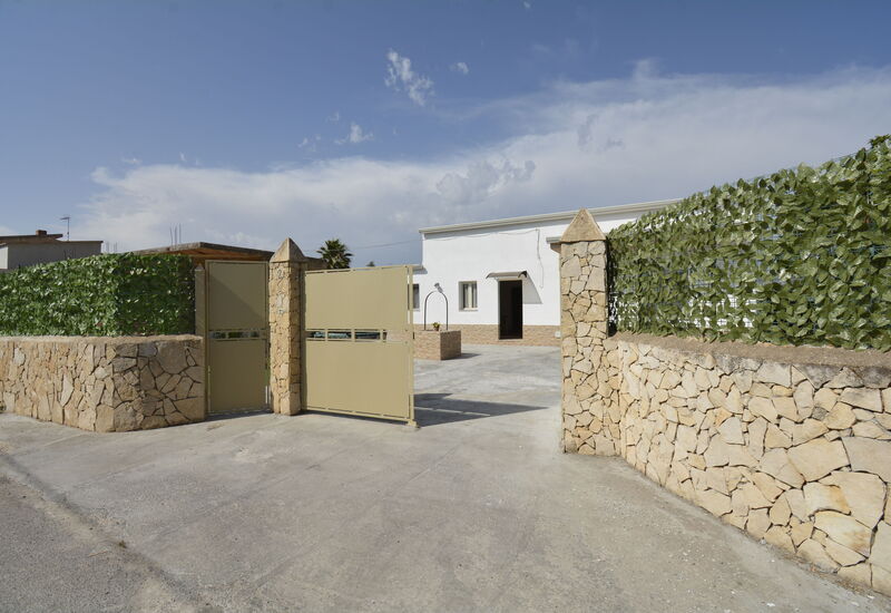 Villa Cosentini: Frühling, Haupteingang, Herbst, Sommer