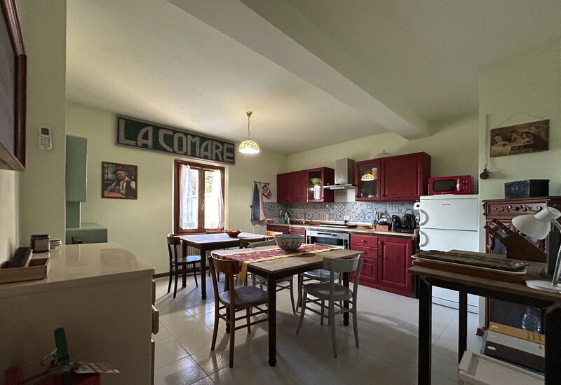 Villa 900 Design & Hills Escape: Autunno, Cucina, Estate, Primavera